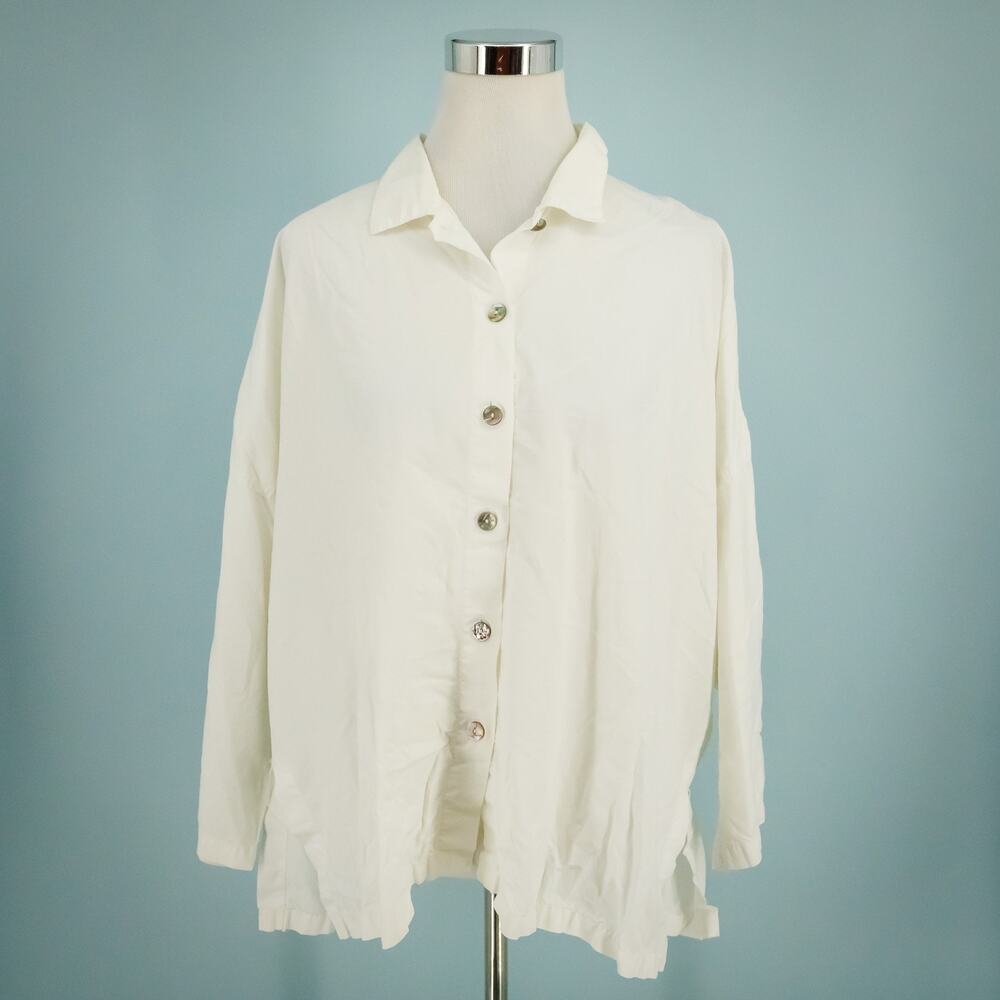 Eleven Stitch Design Size Large L White Button Oversized Artsy Lagenlook Top